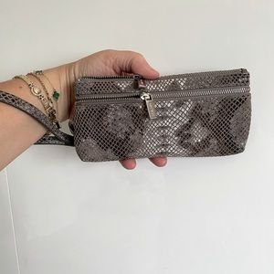 Danier leather wrislet